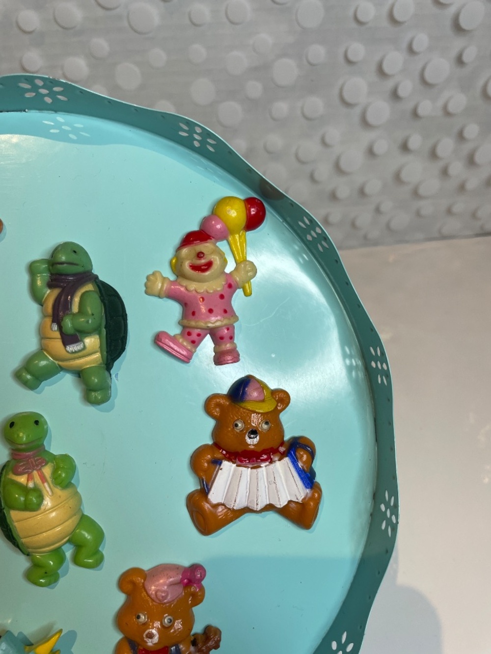 Vintage 80s teddy bear & clown refrigerator magnets - Picture 4 of 4